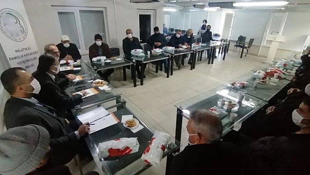 Malatya'da küçükbaş hayvan yetiştiricileri eğitiliyor