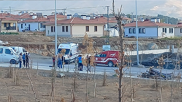 Malatya'da okul inşaatında kalıp çöktü: 2 işçi yaralı