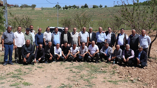 Malatya'da ortaokul arkadaşları 40 yıl sonra buluştu