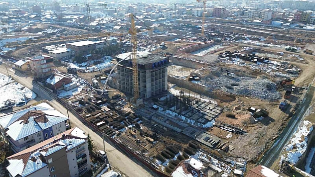 Malatya'da rezerv alanlarında binalar yükseliyor