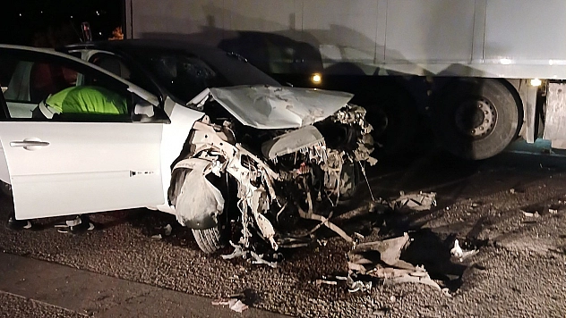 Malatya'da tır ile otomobil çarpıştı: 3 yaralı
