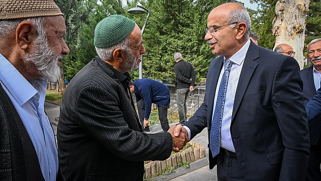 Malatya'da yaşlılara yeni vefa konağı ve Şanlıurfa gezisi müjdesi