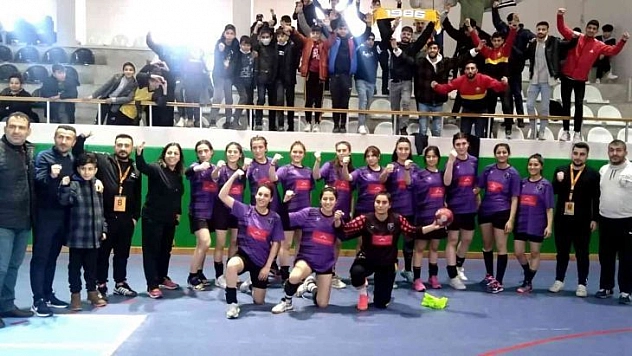 Malatya Necatibey Ortaokulu 3'te 3 yaptı