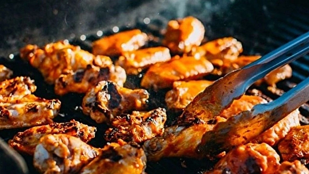 Mangalcılara Kötü Haber! Tavuk Kanatı Fiyatı İkiye Katlandı