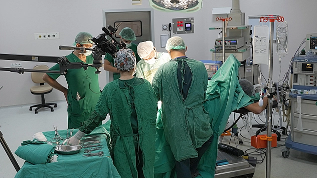 MEAH'ta 14 başarılı ameliyat canlı olarak gerçekleştirildi