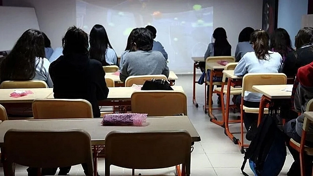 MEB'den öğretmen görevlendirmesinde yeni dönem: bu öğretmenlere sınav görevi verilmeyecek