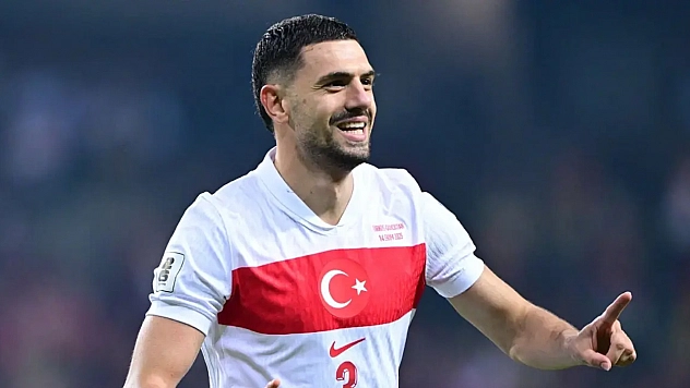 Merih Demiral'dan Ramazan ayı boyunca iftar