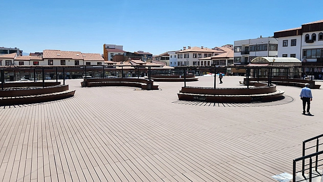 Meteoroloji uyardı, Elazığ'da sokaklar ve caddeler boş kaldı