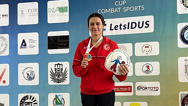 Millî Boksör Akbaş, Dünya Üniversiteler şampiyonasında altın madalya kazandı