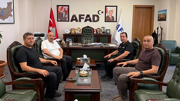 Milletvekili Açıkkapı'dan Elazığ AFAD il müdürlüğüne teşekkür ziyareti