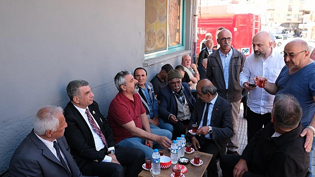 Milletvekili Erol'a ilçelerde sevgi seli