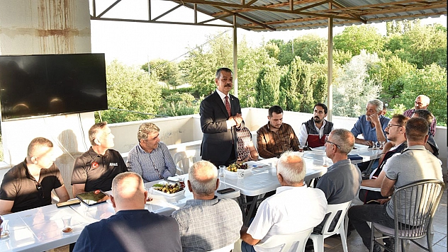 Milletvekili Keleş, Cip Barajı Sulama Kanalı'nda incelemelerde bulundu