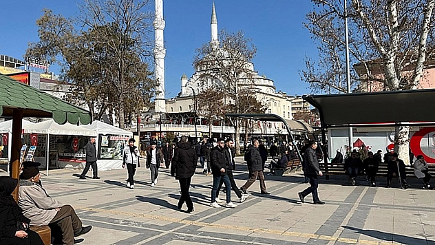 Milyonlarca vatandaşı ilgilendiriyor! Emeklilik yaşı değişiyor