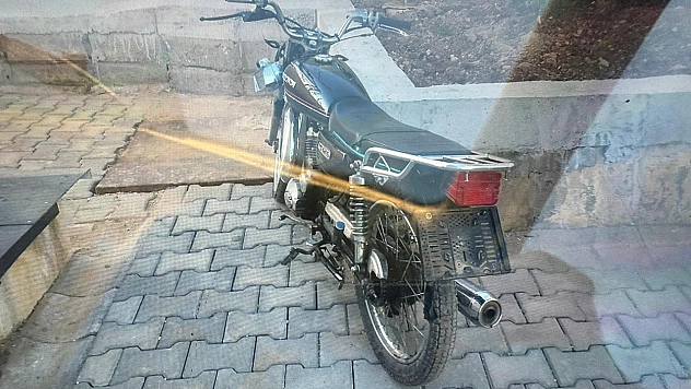 Motosiklet Takla Attı