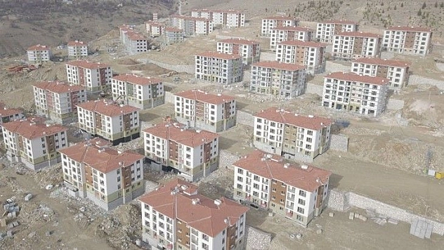 Mustafapaşa ve Rüstempaşa Mahallelerinde hak sahibi olan 167 kişiye Zafran'dan konut verilecek