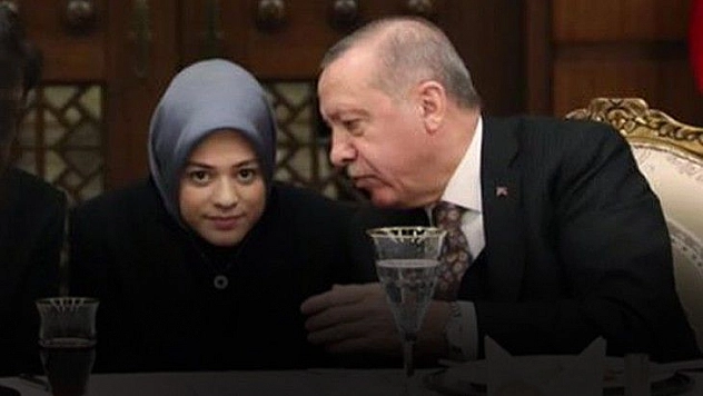 NATO Zirvesi boyunca Cumhurbaşkanı Erdoğan'ın yanından ayrılmadı, bakın kim çıktı...