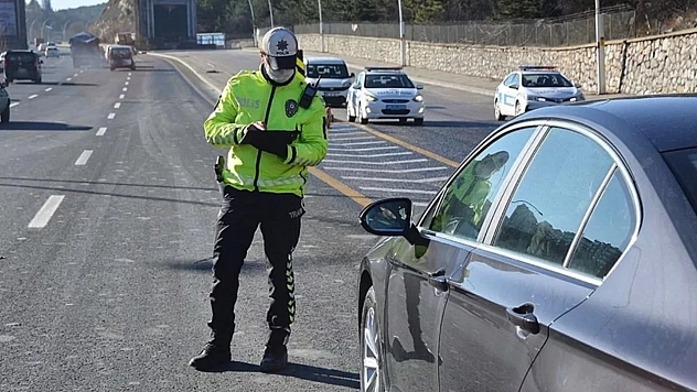 O araçlar trafikten men edilecek!