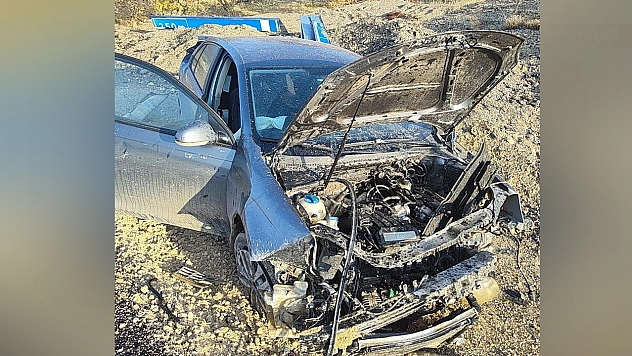 Otomobil şarampole yuvarlandı