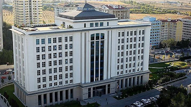 Özde değişim için köklü değişim…