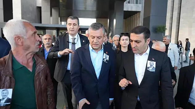 Özel'e yumruklu saldırının sebebi yemek kartıymış