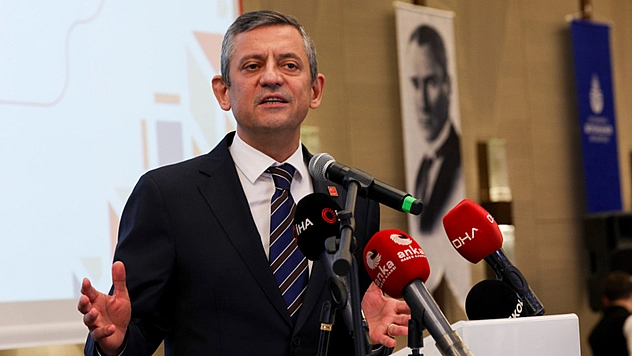 Özgür Özel: İmamoğlu tutuklu kalırsa Mansur Yavaş aday olur