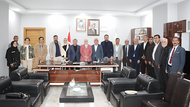 Palu'da AK Parti'ye 5 yeni katılım
