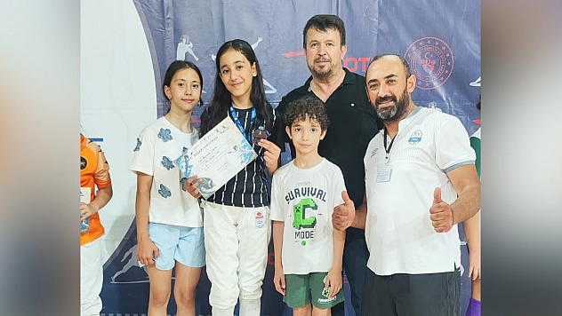 Pistten madalyayla döndü: Elif Reyyan Kaya'dan Türkiye üçüncülüğü