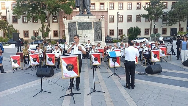 Polis Armoni Orkestrası, Malatya'da konser verdi