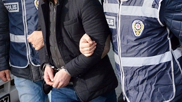 Polis Tarafından Suçüstü Yapılan 4 Şüpheliden 3'ü Tutuklandı