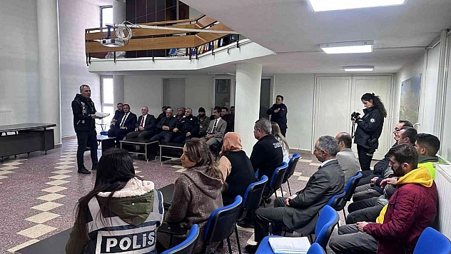 Polisten 'En İyi Narkotik Polisi Anne' eğitimi