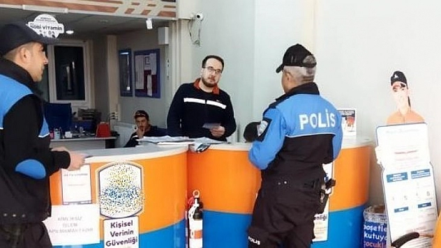 Polisten şüpheli paket ve sahte para uyarısı