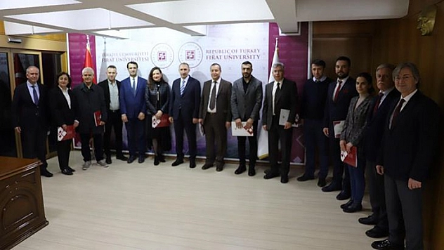 Prof. Dr. Göktaş, Başarılı Akademisyenleri Ödüllendirmeye Devam Ediyor