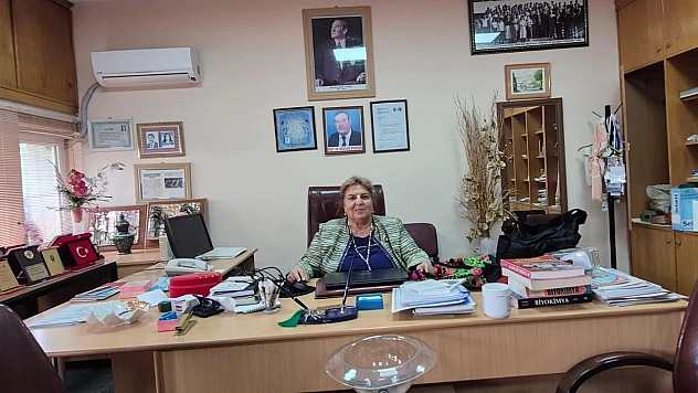 PROF. DR. Sema Temizer Ozan 2025-2026 Yılı Akademik Açılış Töreni ve Cumhuriyetin 50.yıl yürüyüşü ve 50. yıl anıtı açılışına katıldı