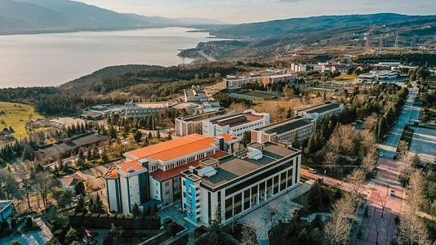Sakarya Üniversitesi 41 Öğretim Üyesi alıyor