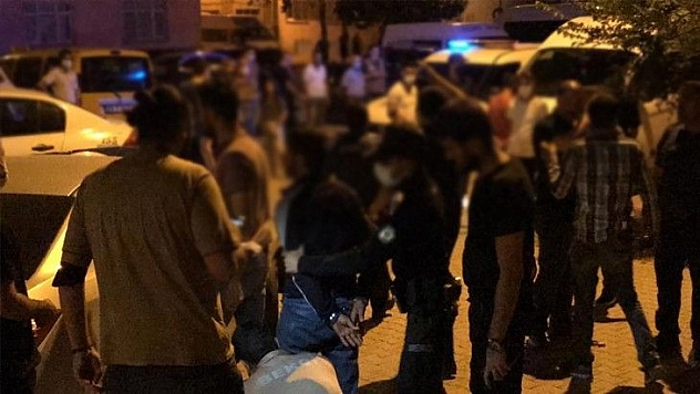 Sanatçı kurşun yağdırdı, yakalanıp gözaltına alındı