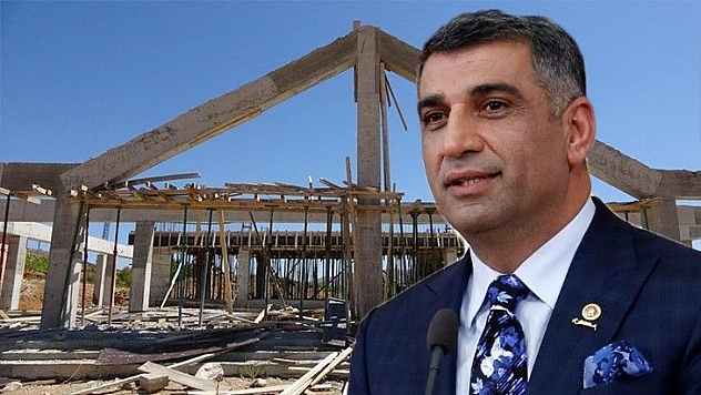 Şehadet de Siyaset Üstüdür