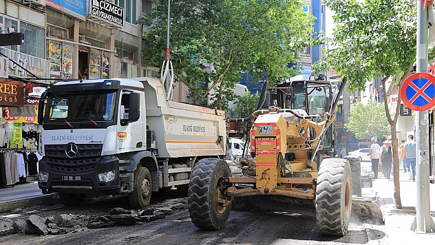 Şehit İlhanlar Caddesi'nde çalışmalar başladı