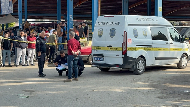 Semt pazarını kana buladılar: 2 ölü, 5 yaralı