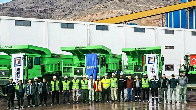 Seza Çimento, yeni elektrikli araç filosuyla çevreci vizyonunu güçlendirdi
