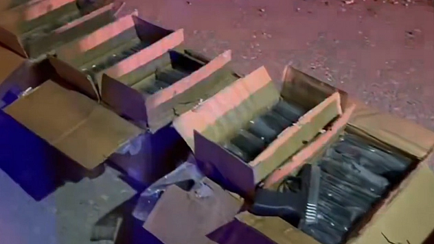 Silah kaçakçılığı operasyonu: 393 ruhsatsız tabanca ele geçirildi