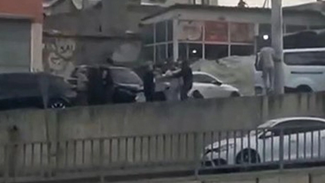 Silahlı kavga kanlı bitti: 3 ölü