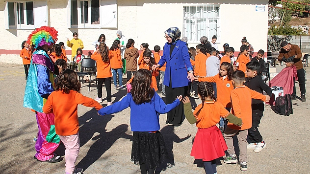 Silvan'da çocukların saç bakımları yapıldı