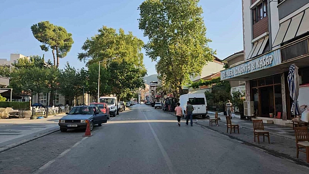 Sındırgı'da 4.2 büyüklüğünde deprem