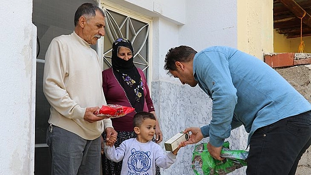 Sivrice İlçesinin Bayram Şekeri, Kolonya ve Tıraşı Kaymakamlıktan