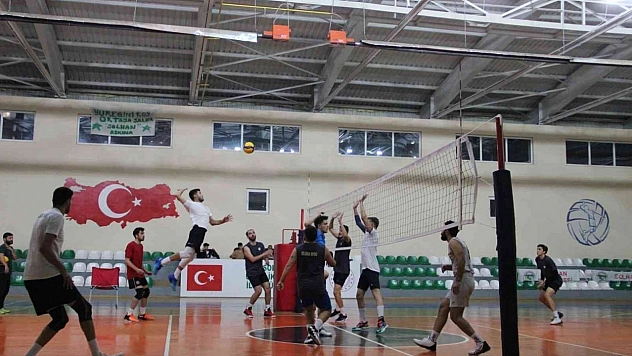 Solhanspor antrenmanlarını tamamladı