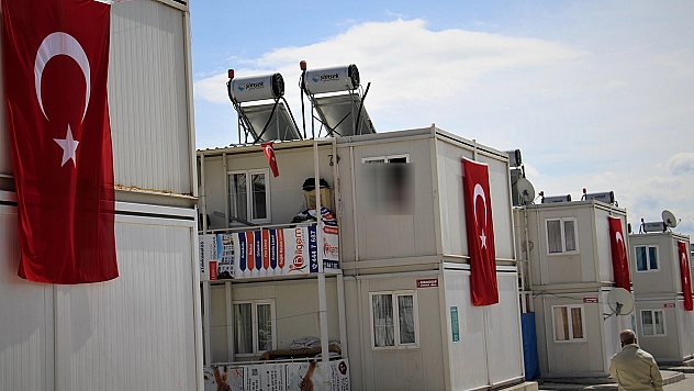 Sosyal devleti saf devlet sanıyorlar