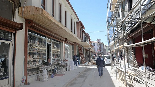 Tarihi Bakırcılar Çarşısı Yenileniyor