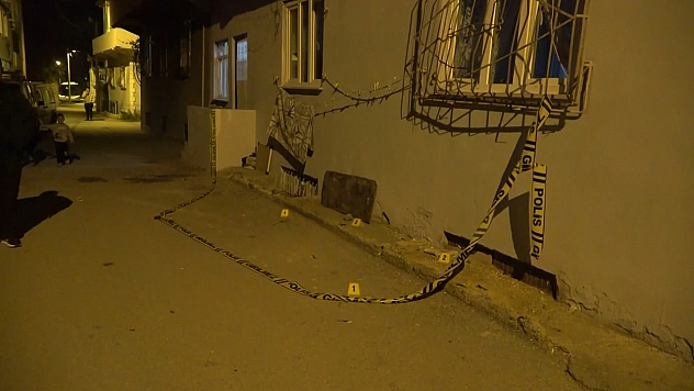 Tartıştığı Husumetlisine Kurşun Yağdırdı