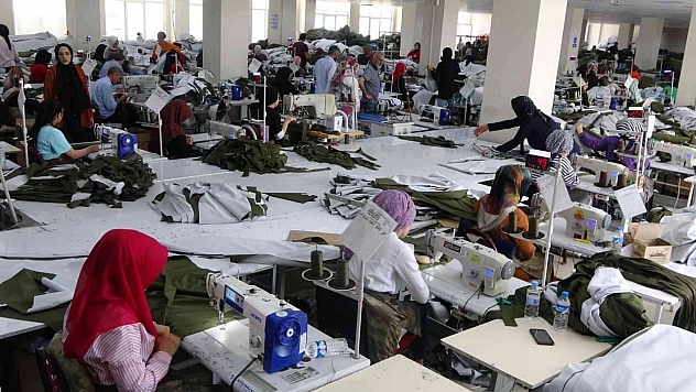 Tekstil fabrikaları Bingöllü kadınlara can damarı oldu
