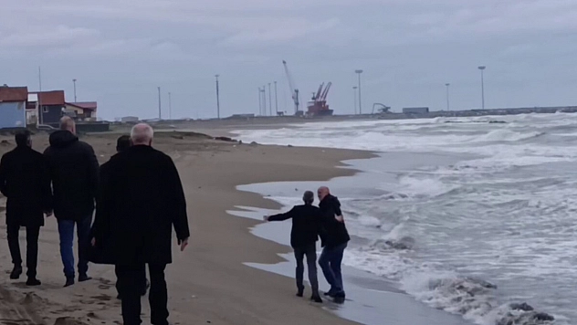 Telefonda başladı, sahilde bitti: Film gibi ikna operasyonu